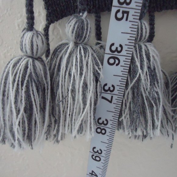 OSFM* Unisex Winter Print‎ Design Tassel Comfy Gray & White Scarf - Picture 5 of 7
